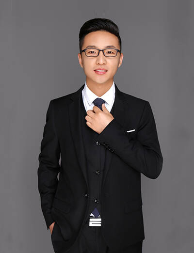 青島設(shè)計(jì)師張建